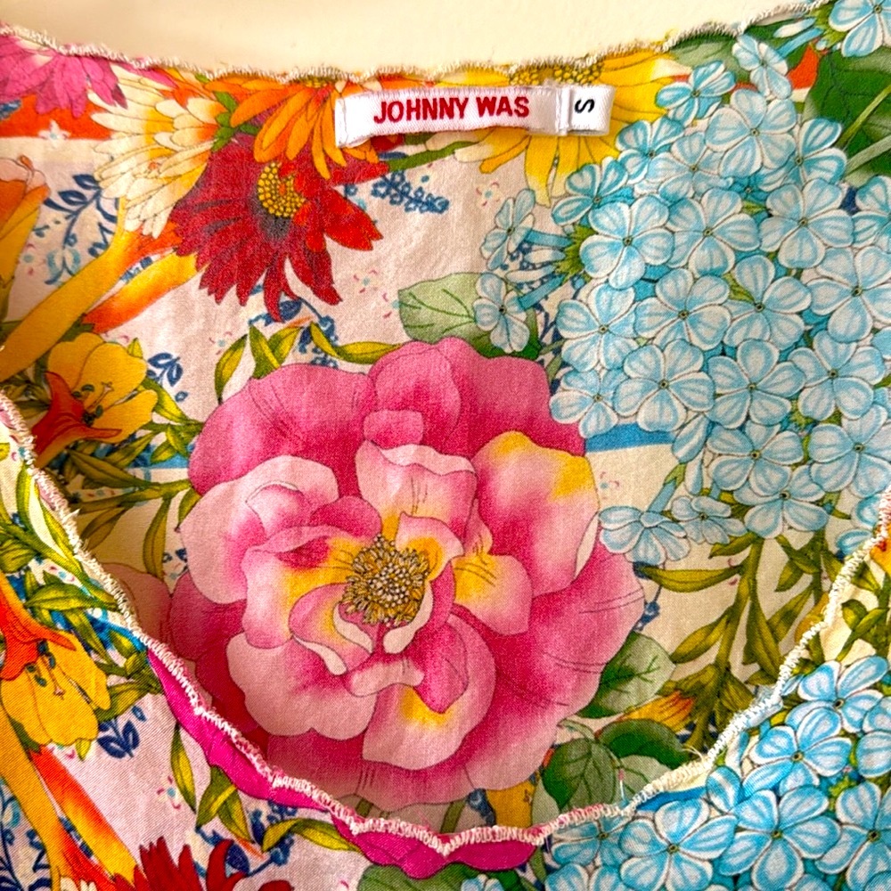 Johnny Was Silk Floral Luana Short Sleeve Tunic Blouse Top - Picture 7 of 16